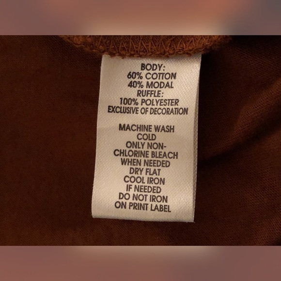 ANN TAYLOR LOFT Sleeveless Top W/ Ruffle Neckline - Picture 5 of 7